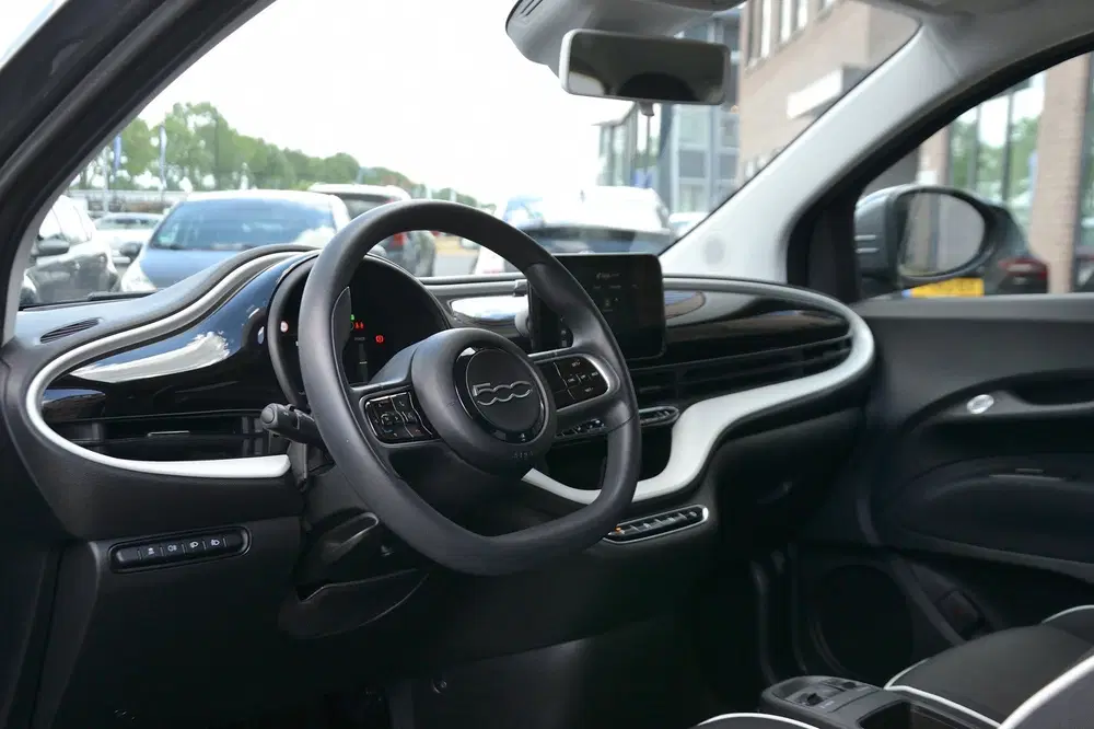 Fiat 500 Action 24 kWh uit 2022, foto 8