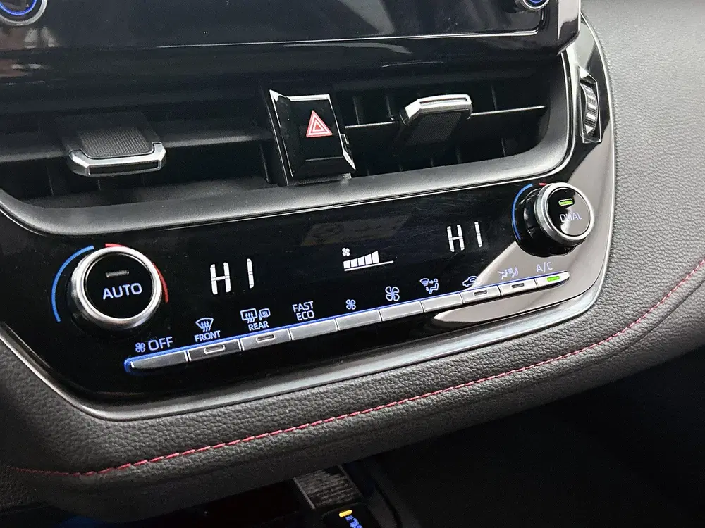 Toyota Corolla 1.8 Hybrid Executive uit 2022, foto 11