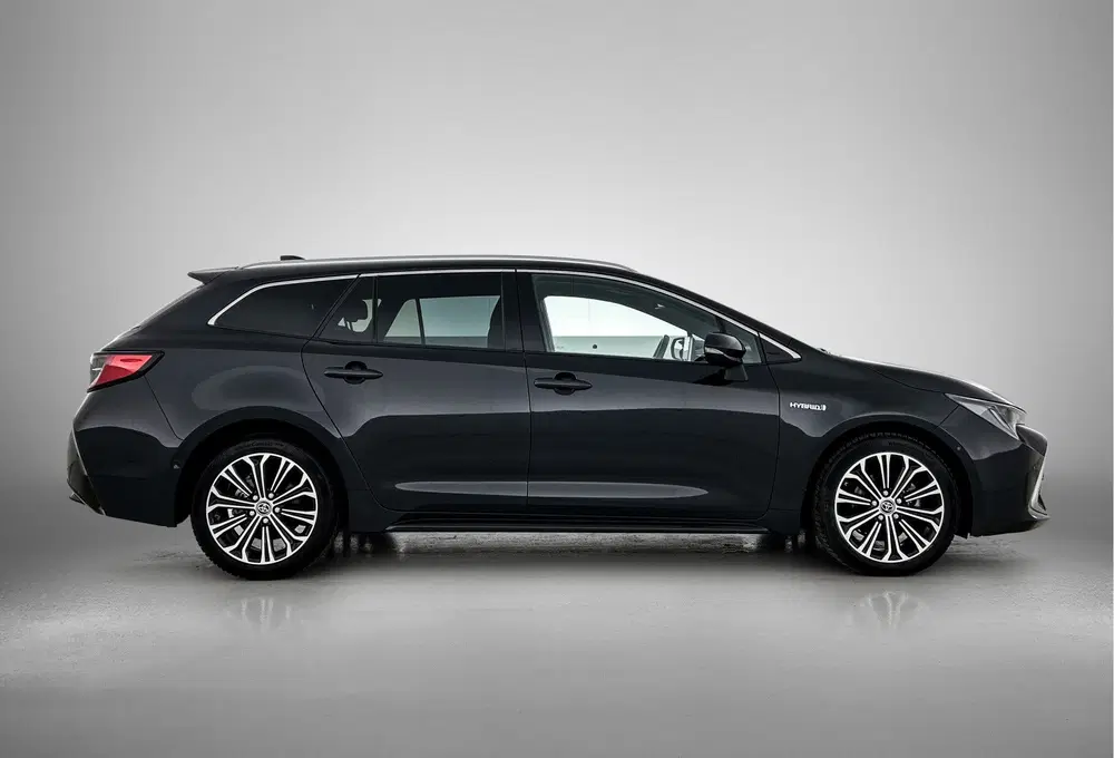 Toyota Corolla 1.8 Hybrid Executive uit 2022, foto 15