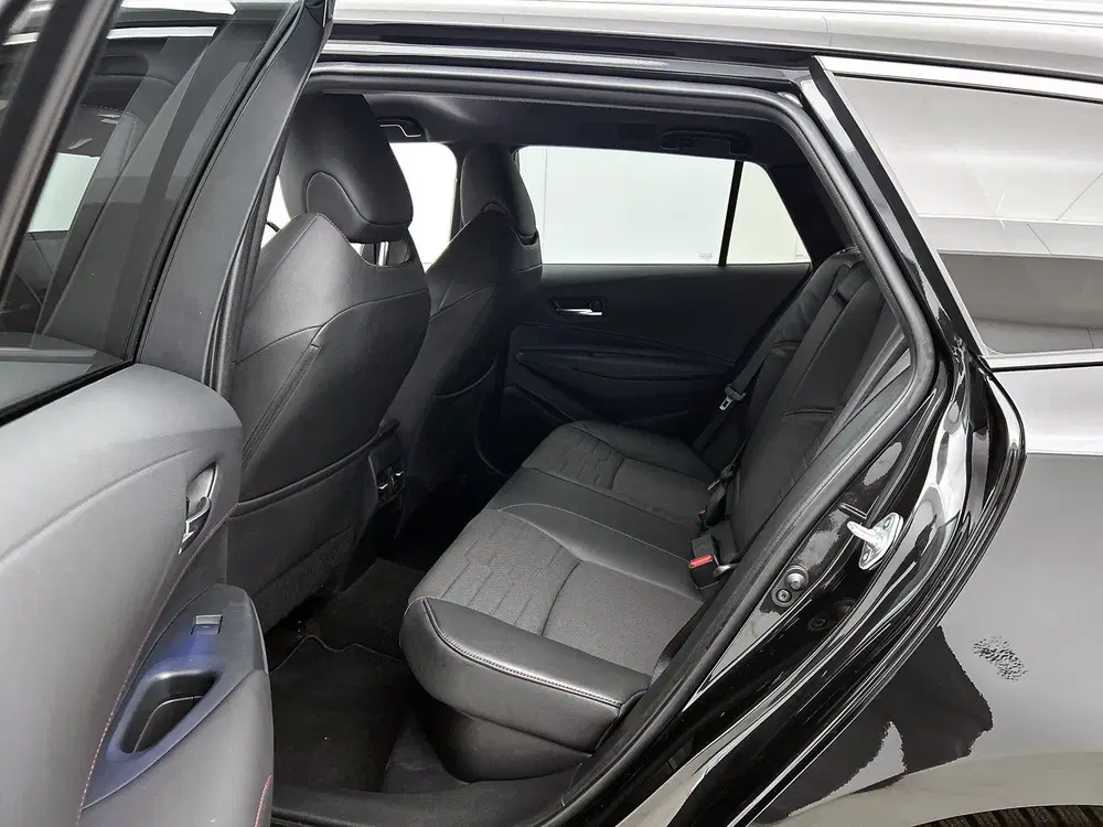 Toyota Corolla 1.8 Hybrid Executive uit 2022, foto 20