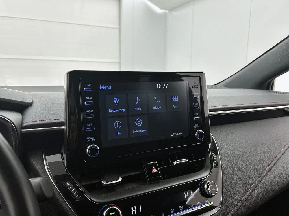 Toyota Corolla 1.8 Hybrid Executive uit 2022, foto 9