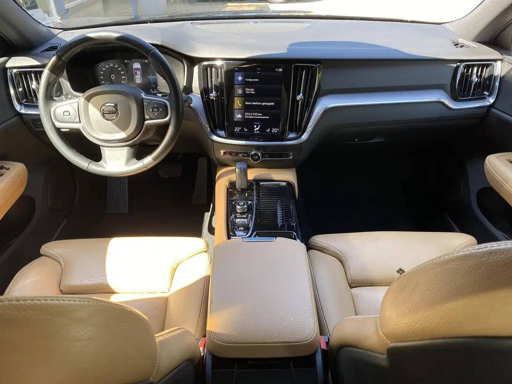 Volvo V60 2.0 T6 Twin Engine AWD Inscription Camera uit 2020, foto 3