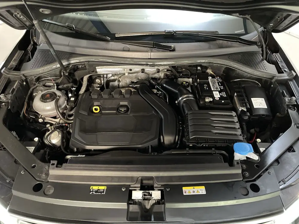 Volkswagen Tiguan 1.5 TSI 150pk DSG R-Line Business+ Camera uit 2020, foto 14