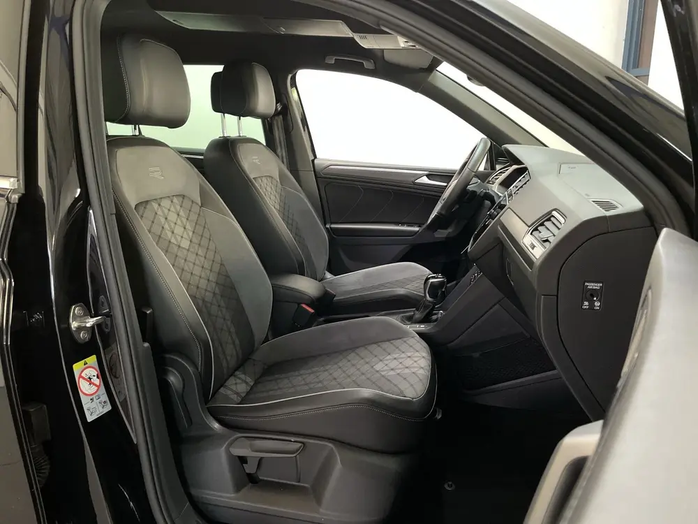 Volkswagen Tiguan 1.5 TSI 150pk DSG R-Line Business+ Camera uit 2020, foto 5