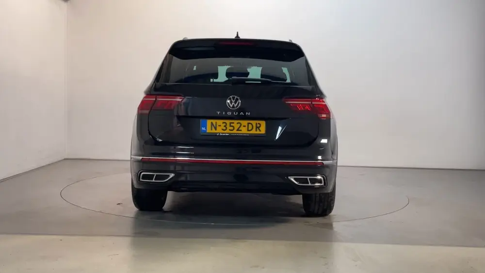 Volkswagen Tiguan 1.5 TSI 150pk DSG R-Line Business+ Camera uit 2020, foto 8