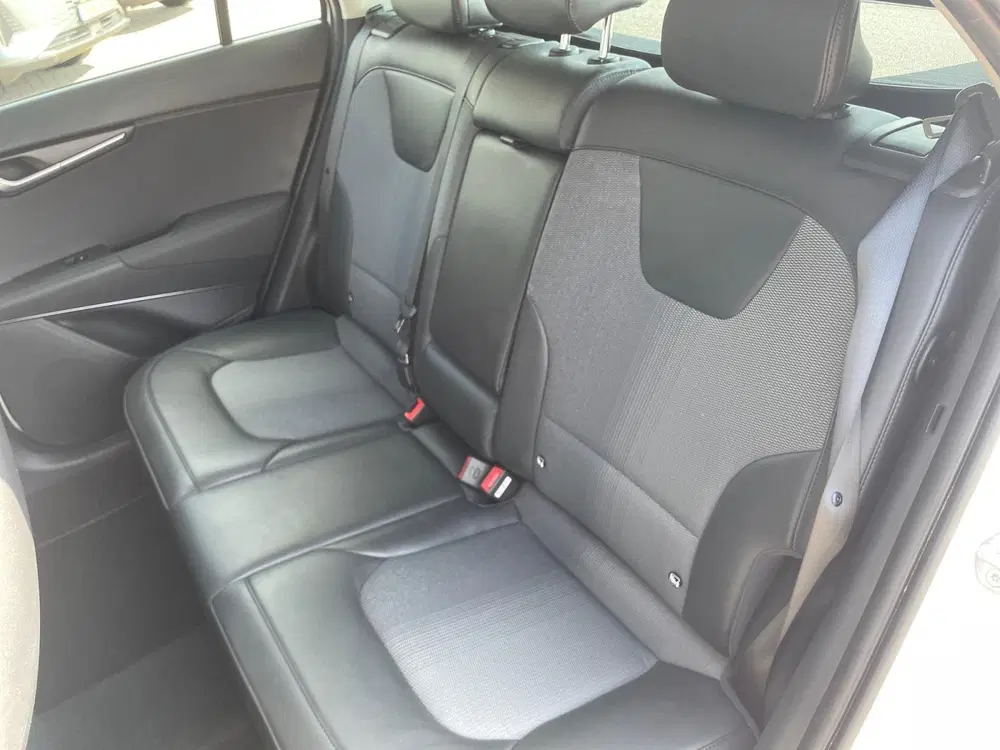 Kia Niro 1.6 GDi Hybrid ComfortLine *Automaat*Navi+ uit 2025, foto 10