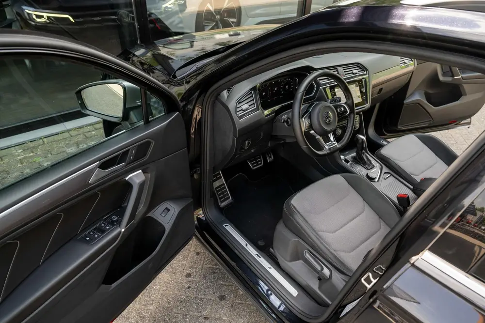 Volkswagen Tiguan Allspace 2.0 TSI 4Motion 7p. 190pk R-Line uit 2020, foto 3