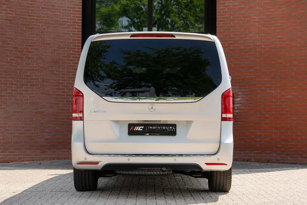 Mercedes-Benz V-Klasse 250d Extra Lang DC AMG Avantgarde Edi uit 2019, foto 6