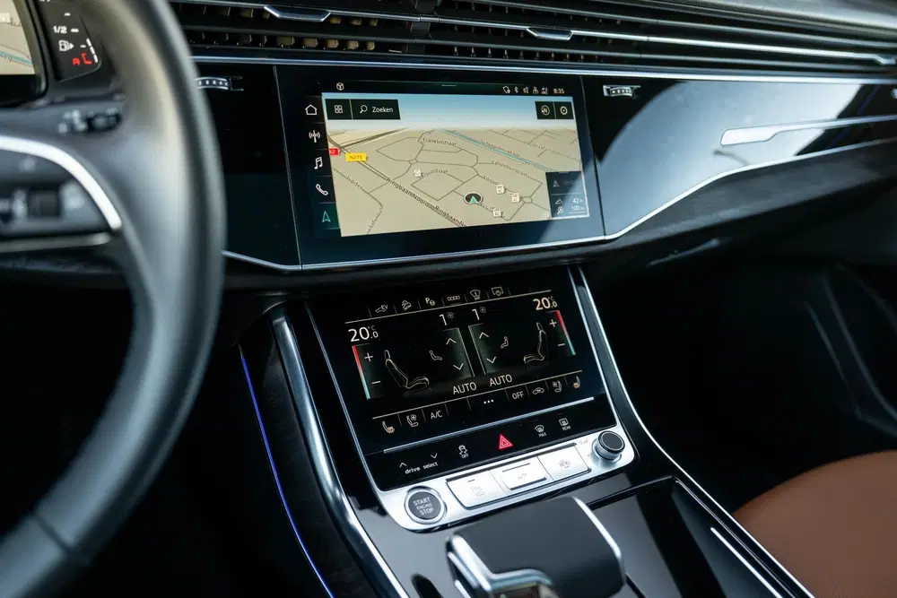 Audi Q8 55 TFSI e quattro S-Line Nightvision Softc uit 2021, foto 16