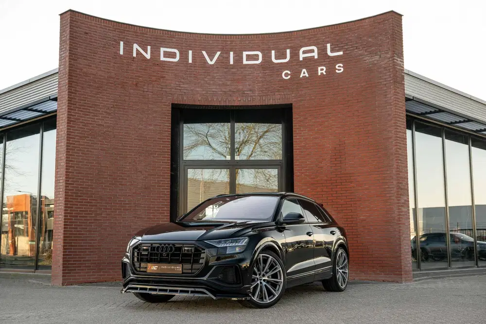 Audi Q8 55 TFSI e quattro S-Line Nightvision Softc uit 2021, foto 2