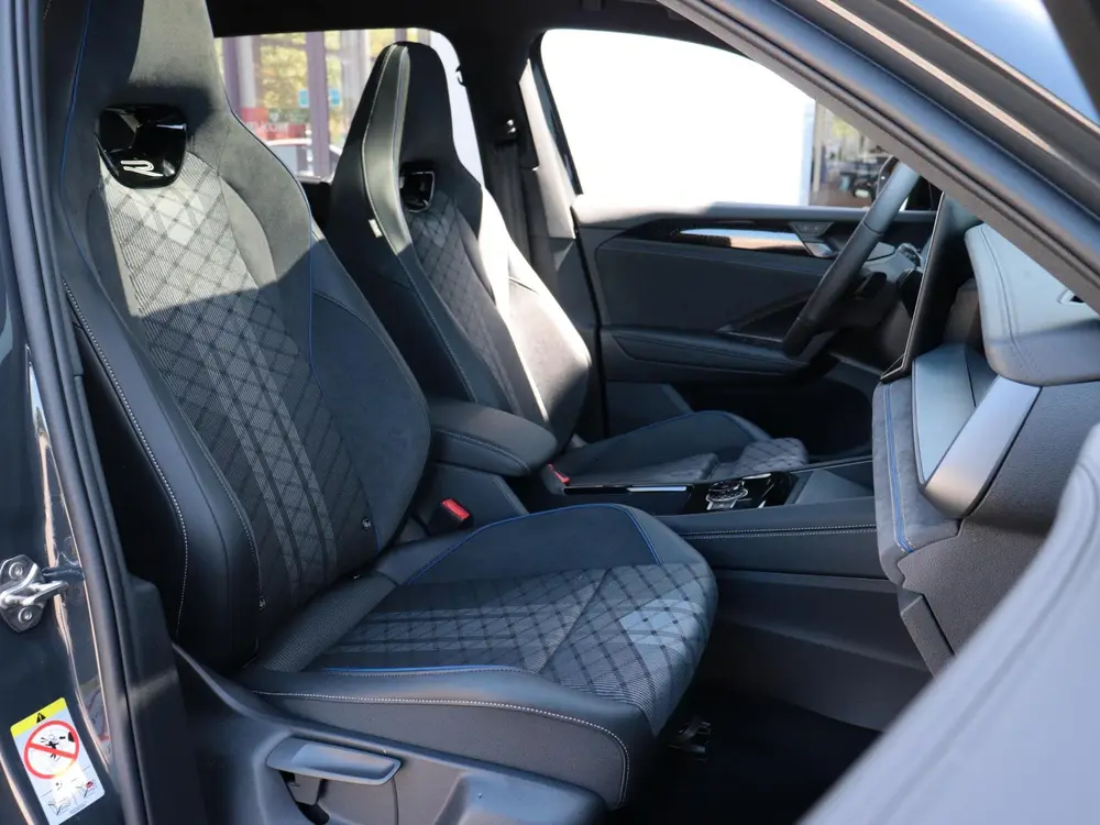 Volkswagen Tayron R-Line Edition 1.5 eHybrid 200 kW / 272 PK uit 2026, foto 8