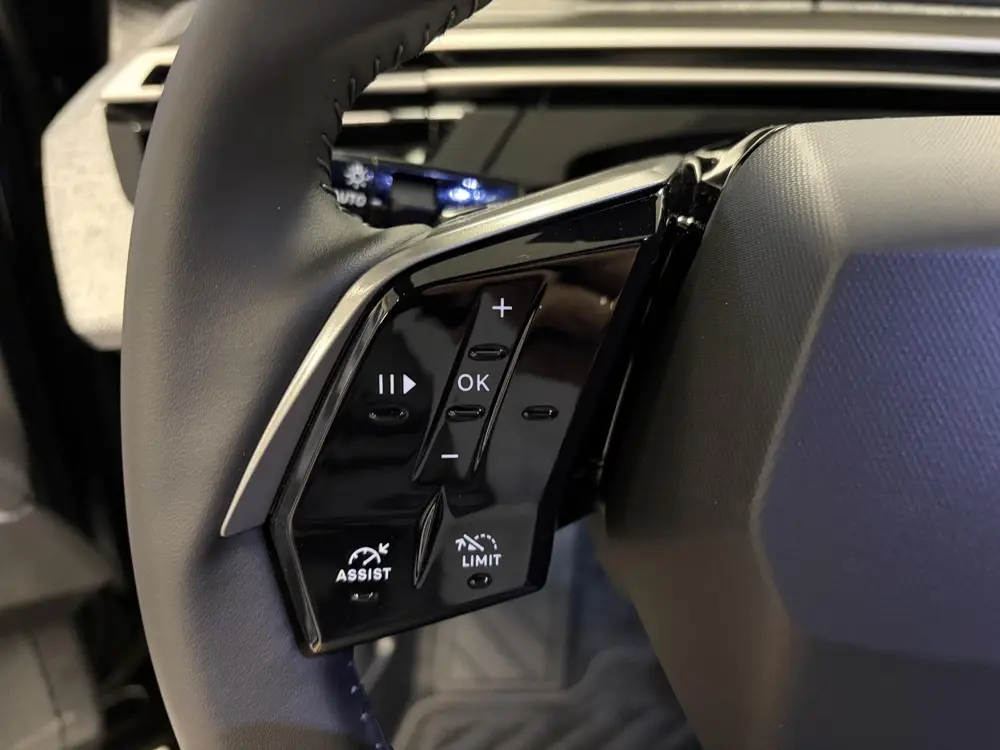 Peugeot 5008 1.2 Hybrid 145 Allure Nieuw Direct uit voo uit 2026, foto 12