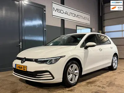 Volkswagen Golf 1.5 TSI LED|Trekhaak|Stuur + Stoelverw.|DAB| uit 2020