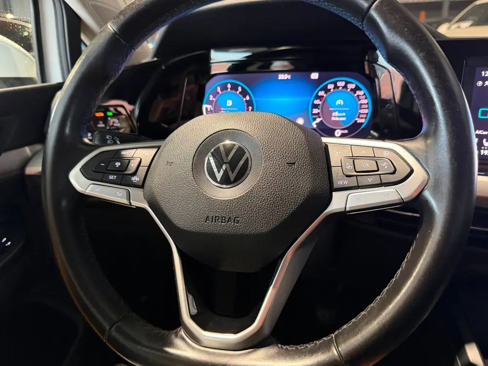 Volkswagen Golf 1.5 TSI LED|Trekhaak|Stuur + Stoelverw.|DAB| uit 2020, foto 15