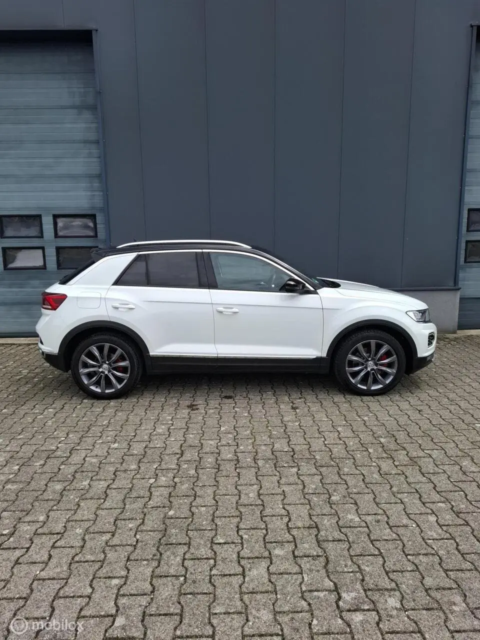 Volkswagen T-Roc 1.5 TSI Sport R 4Motion |Pano|Leder| uit 2019, foto 8