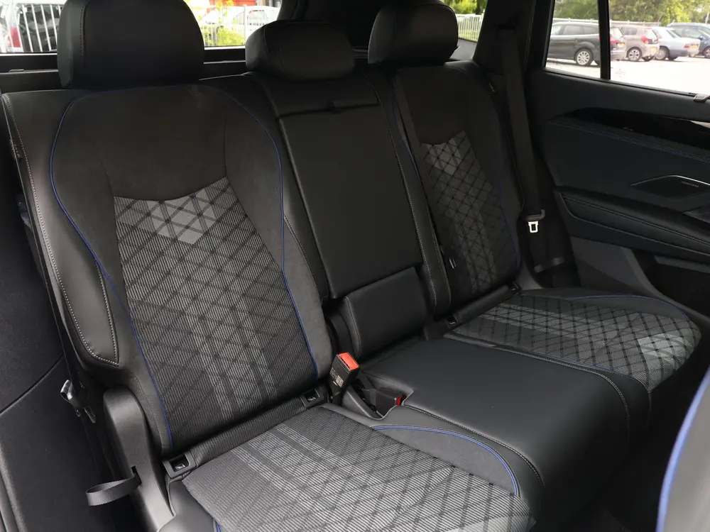Volkswagen Tayron R-Line Edition 1.5 eHybrid 204 PK | Panora uit 2026, foto 9