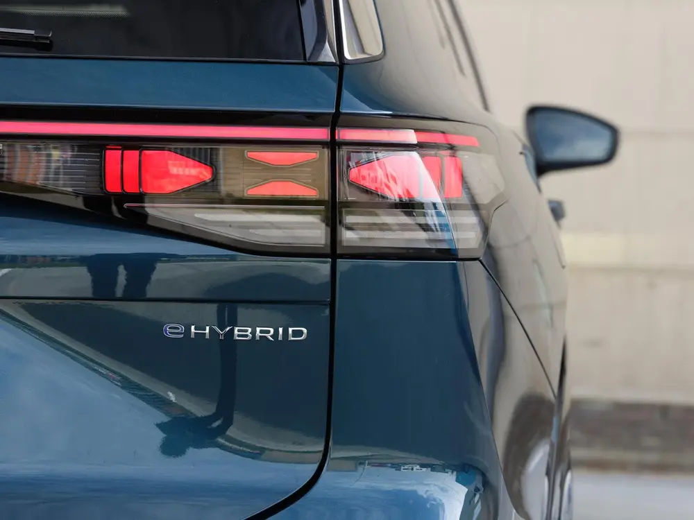 Volkswagen Tayron R-Line Edition 1.5 eHybrid 272 PK | Black uit 2026, foto 16