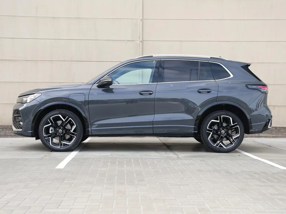 Volkswagen Tiguan R-Line Edition 1.5 eHybrid 272 PK | Naviga uit 2026, foto 11
