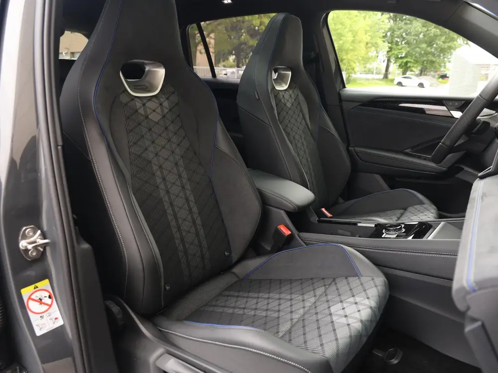 Volkswagen Tiguan R-Line Edition 1.5 eHybrid 272 PK | Naviga uit 2026, foto 8