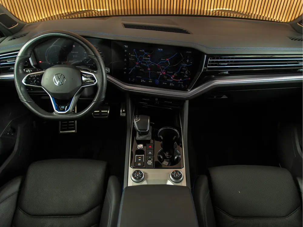 Volkswagen Touareg 3.0 TSi eHybrid R-Line PANO | DYNAUDIO | uit 2021, foto 11