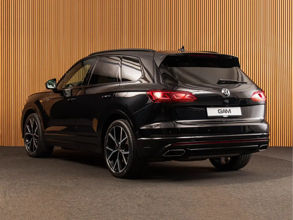 Volkswagen Touareg 3.0 TSi eHybrid R-Line PANO | DYNAUDIO | uit 2021, foto 3