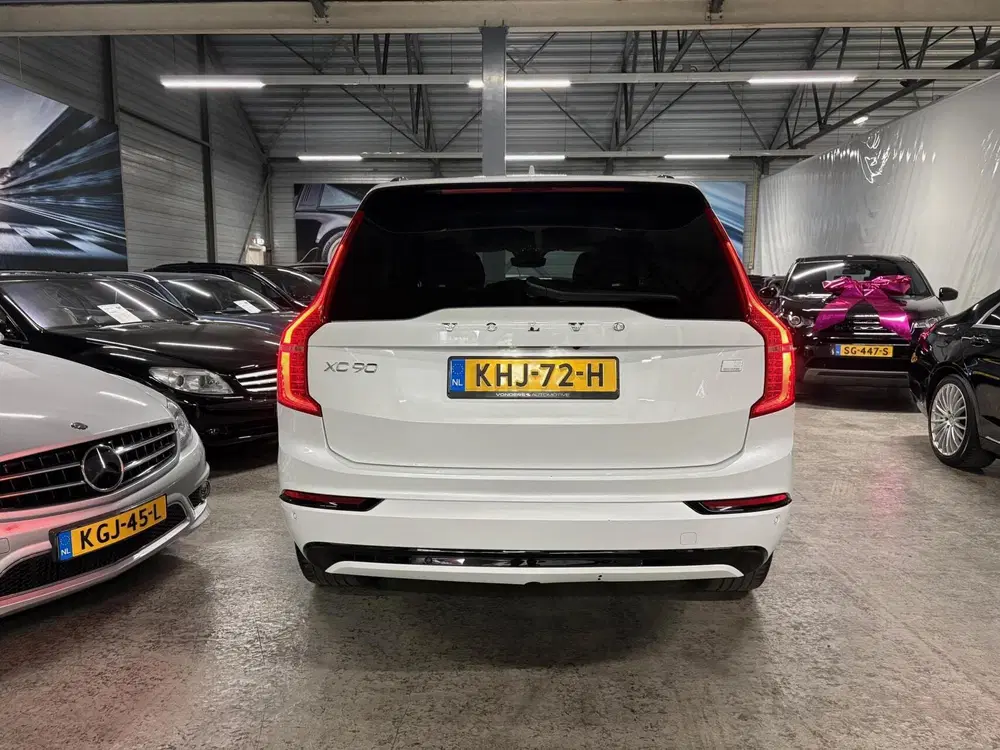 Volvo XC90 2.0 T8 Recharge AWD Ultimate Dark uit 2023, foto 5