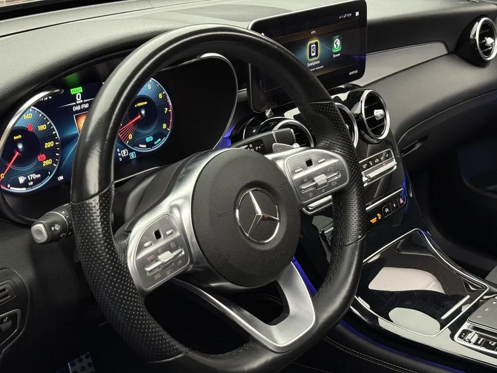 Mercedes-Benz GLC 300 4MATIC AMG Premium Plus Pano uit 2019, foto 14