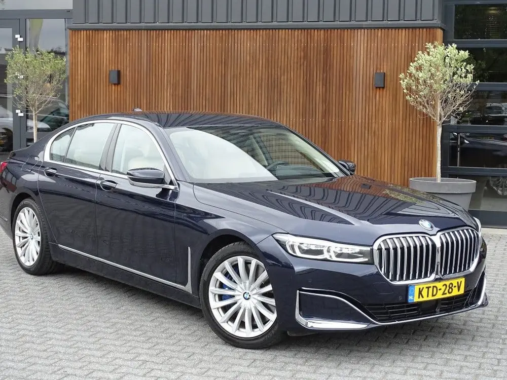 BMW 7-serie 7 Serie 745e 394PK uit 2019, foto 2