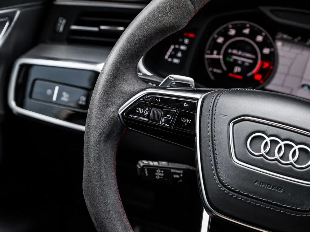 Audi RS6 C8 4.0 TFSI Quattro uit 2020, foto 12