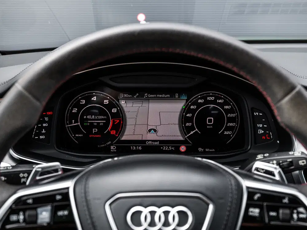 Audi RS6 C8 4.0 TFSI Quattro uit 2020, foto 16