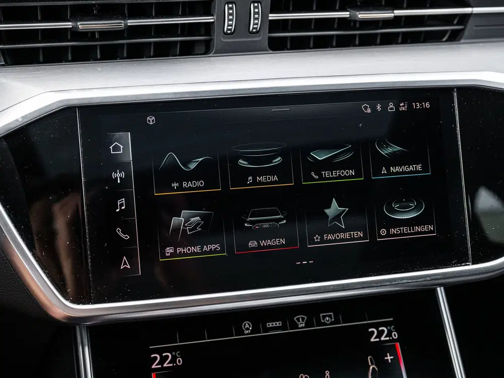 Audi RS6 C8 4.0 TFSI Quattro uit 2020, foto 18