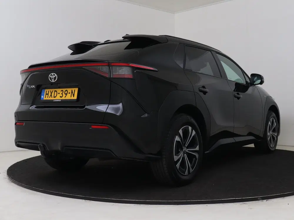 Toyota bZ4X Dynamic 71 kWh uit 2025, foto 2