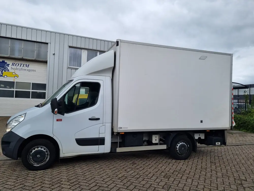 Renault Master T35 2.3 dCi 145 L2 KOELWAGEN uit 2019, foto 2