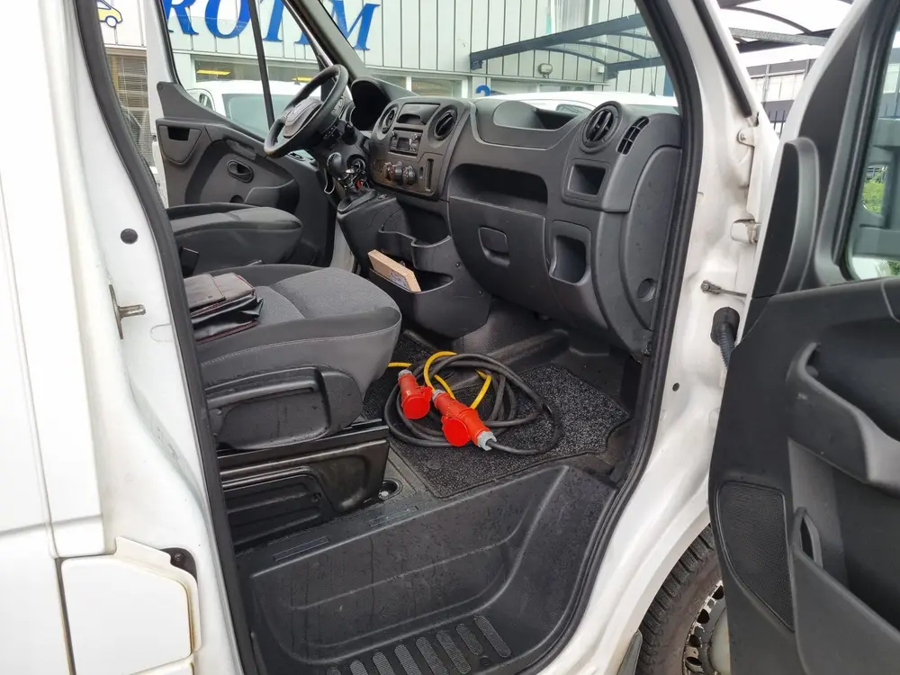 Renault Master T35 2.3 dCi 145 L2 KOELWAGEN uit 2019, foto 8