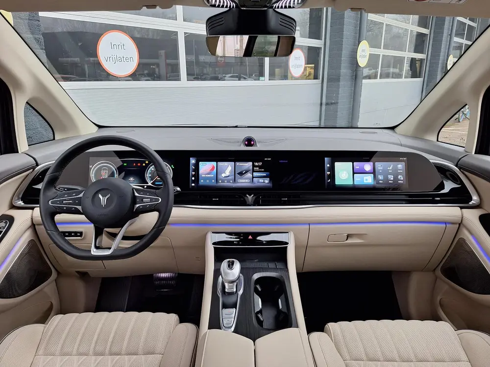 Voyah Dream Flagship Edition 109 kWh Schuifdak | Dynaudio Hi uit 2026, foto 10