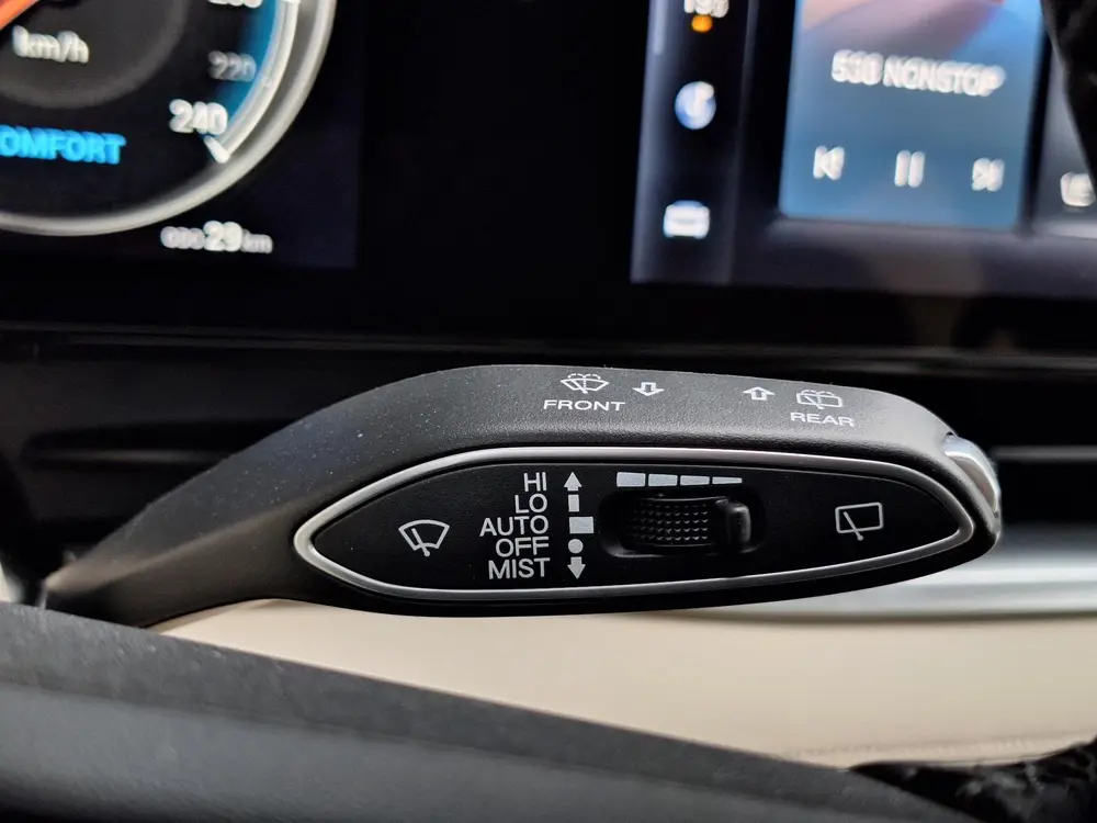 Voyah Dream Flagship Edition 109 kWh Schuifdak | Dynaudio Hi uit 2026, foto 18