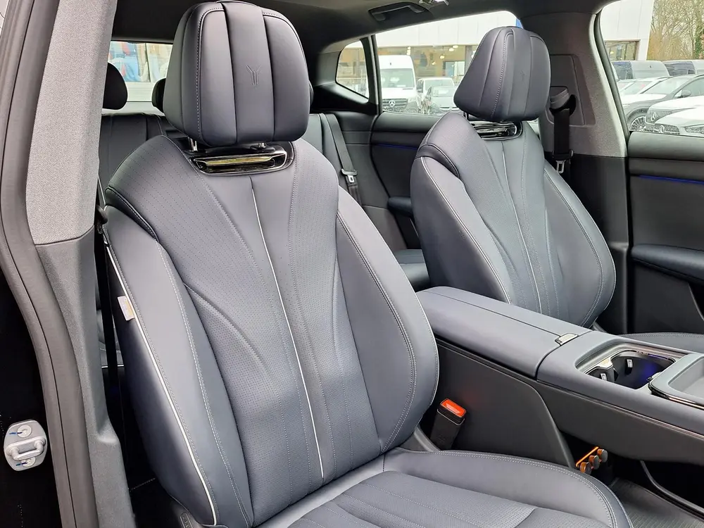 Voyah Courage Business Edition 80 kWh | Schuifdak | 360° ca uit 2026, foto 7
