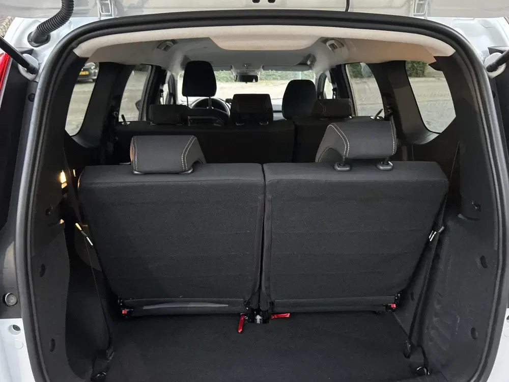 Dacia Jogger 1.6 Hybrid 140 Extreme 7p. uit 2024, foto 9