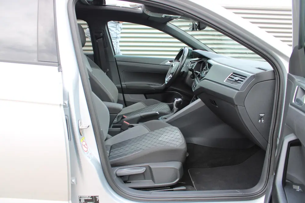 Volkswagen Taigo 1.5 TSI R-Line Business AUTOMAAT SCHUIFDAK uit 2022, foto 11
