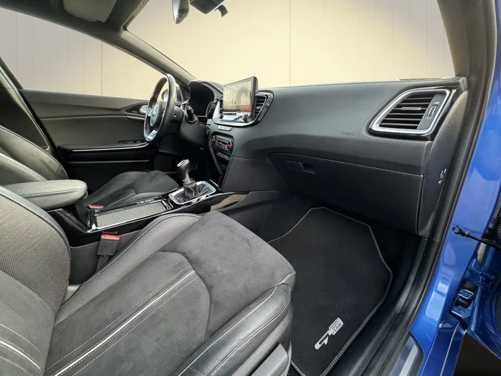 Kia ProCeed 1.0 T-GDI GT-PlusLine PANO uit 2021, foto 13