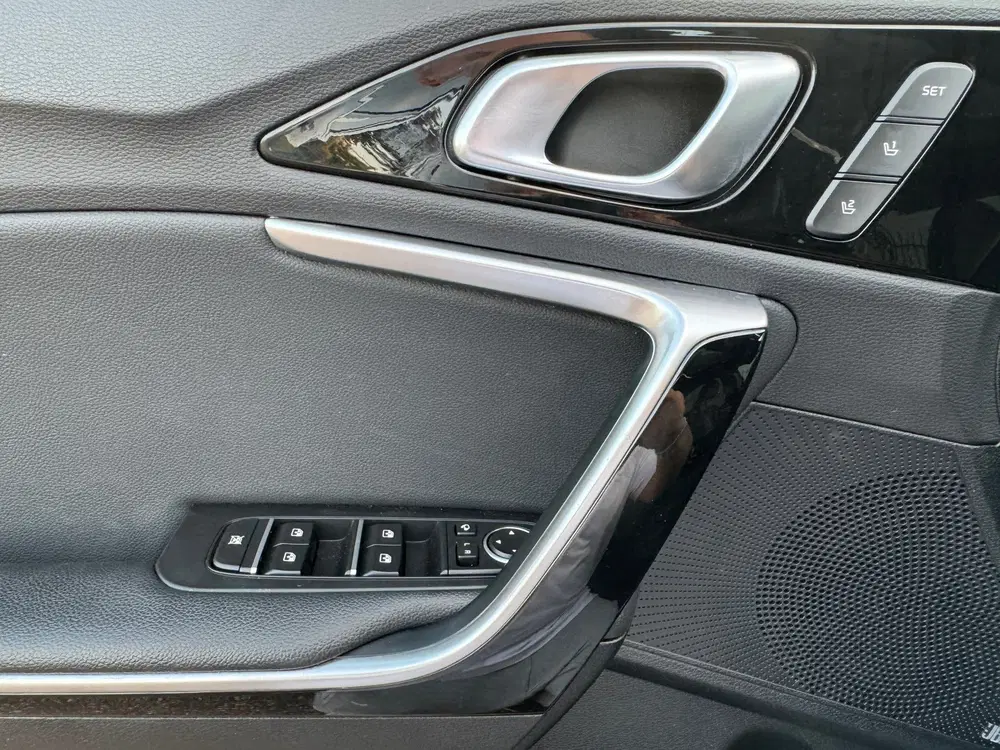 Kia ProCeed 1.0 T-GDI GT-PlusLine PANO uit 2021, foto 19