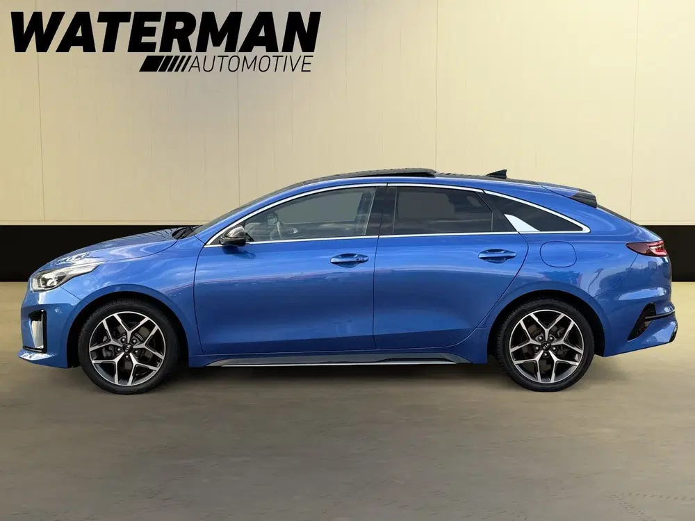 Kia ProCeed 1.0 T-GDI GT-PlusLine PANO uit 2021, foto 2