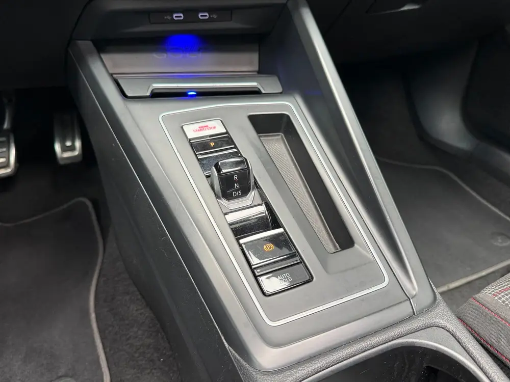 Volkswagen Golf 2.0 TSI GTI 245 PK / Full Option / APK uit 2020, foto 18