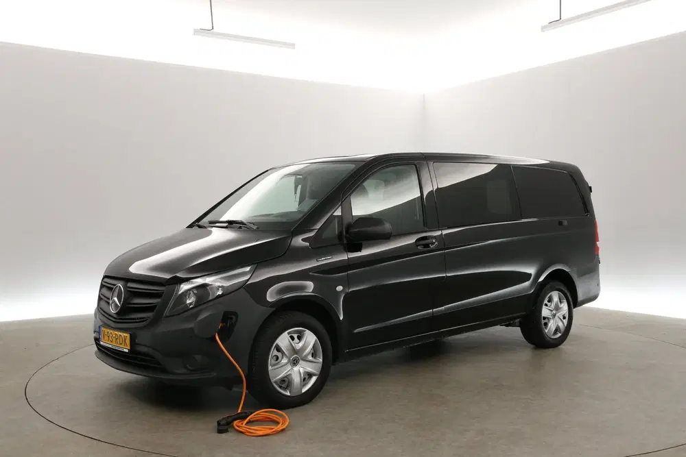 Mercedes-Benz Vito Lang 66 kWh uit 2023, foto 10