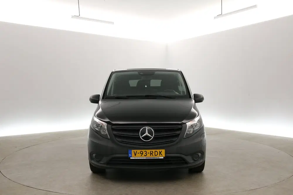 Mercedes-Benz Vito Lang 66 kWh uit 2023, foto 9