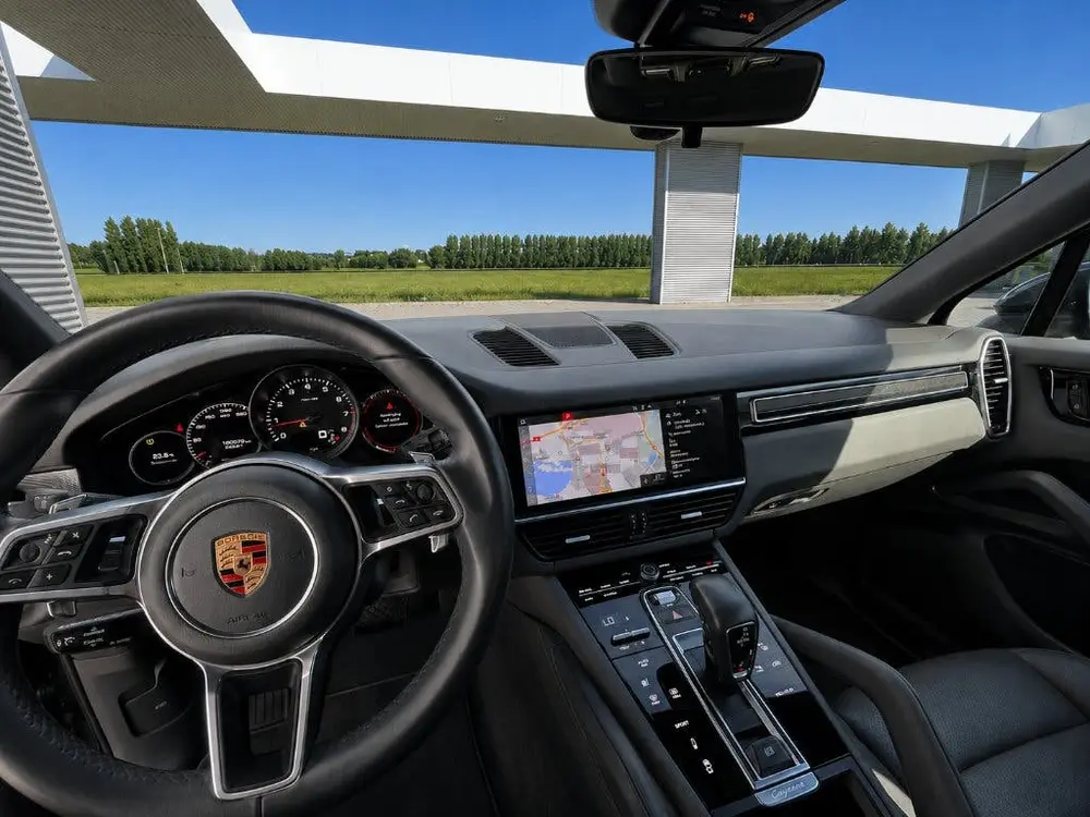 Porsche Cayenne 3.0 V6 340pk Tiptronic S 2020 Grijs uit 2020, foto 13