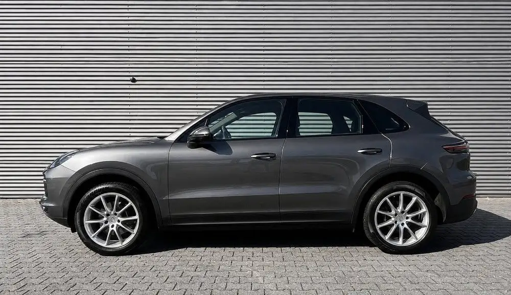 Porsche Cayenne 3.0 V6 340pk Tiptronic S 2020 Grijs uit 2020, foto 4