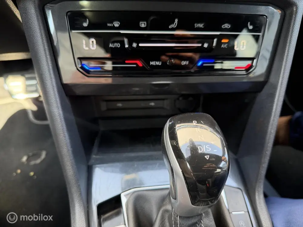 Volkswagen Tiguan 2.0 TSI 4Motion|HEAD UP|NAVI|PANO|AUTOMAAT uit 2023, foto 17