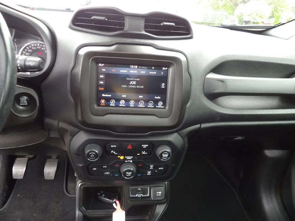 Jeep Renegade 1.0T Limited / Rijklaarprijs uit 2020, foto 12