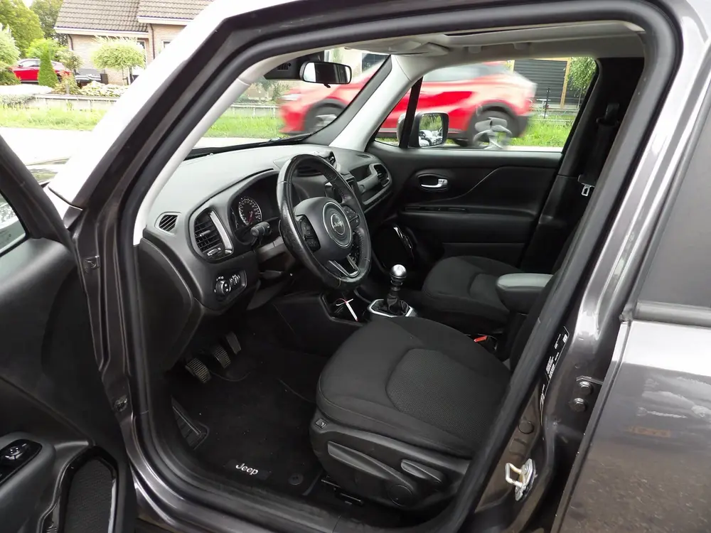 Jeep Renegade 1.0T Limited / Rijklaarprijs uit 2020, foto 9
